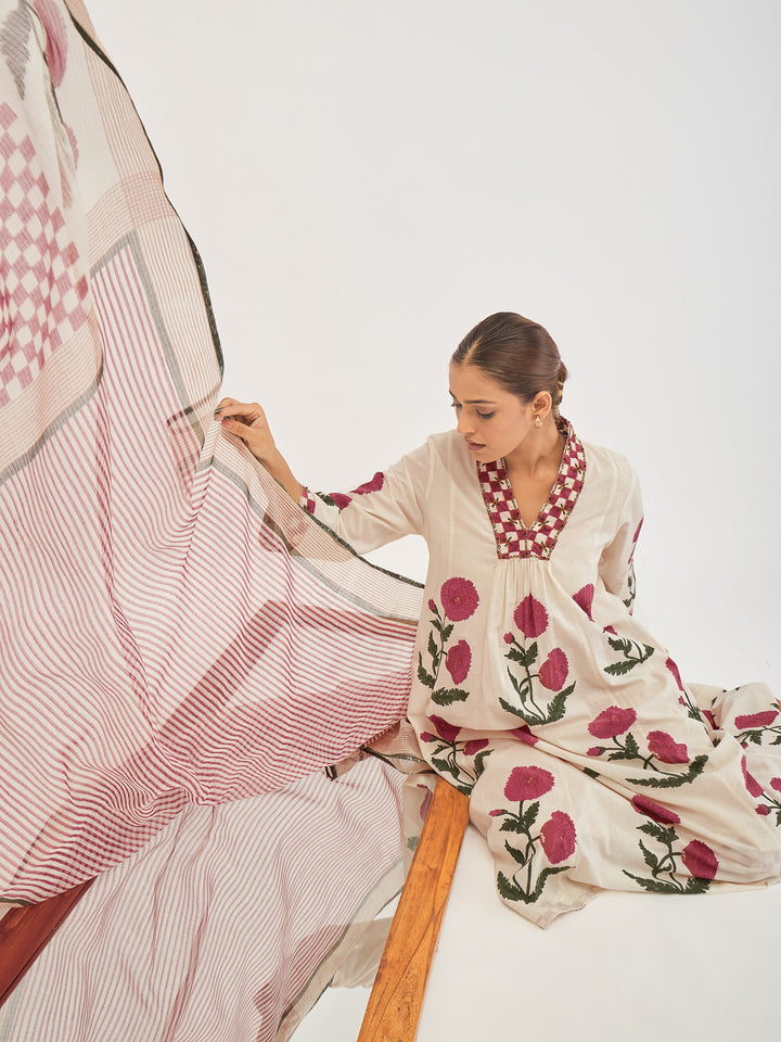 Poppy Mehfil Kurta Set